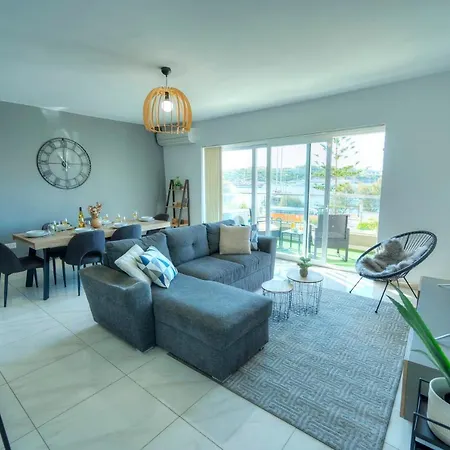 Apartment Spacious Seafront 3 Bedrooms - Balcony Goslm-7 *