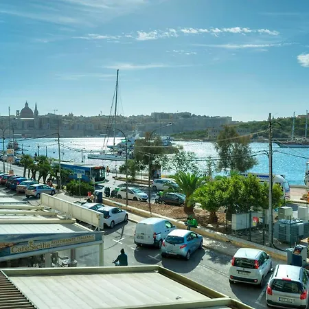 Apartment Spacious Seafront 3 Bedrooms - Balcony Goslm-7 *