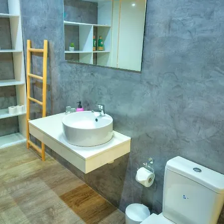 Lejlighed Spacious Seafront 3 Bedrooms - Balcony Goslm-7